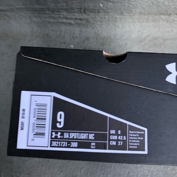 Football shoes - Picture 4 of 4